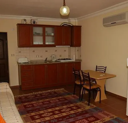 Evita Apart Apartment *